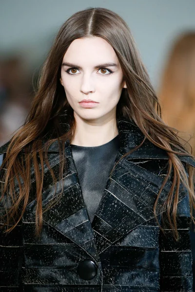 Look 5